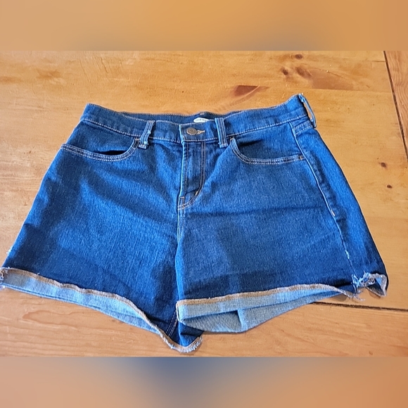 Old Navy Sz 6 Women’s Shorts Boyfriend Blue Denim EUC CUTE!!! Stretch COTTON! - Picture 1 of 3